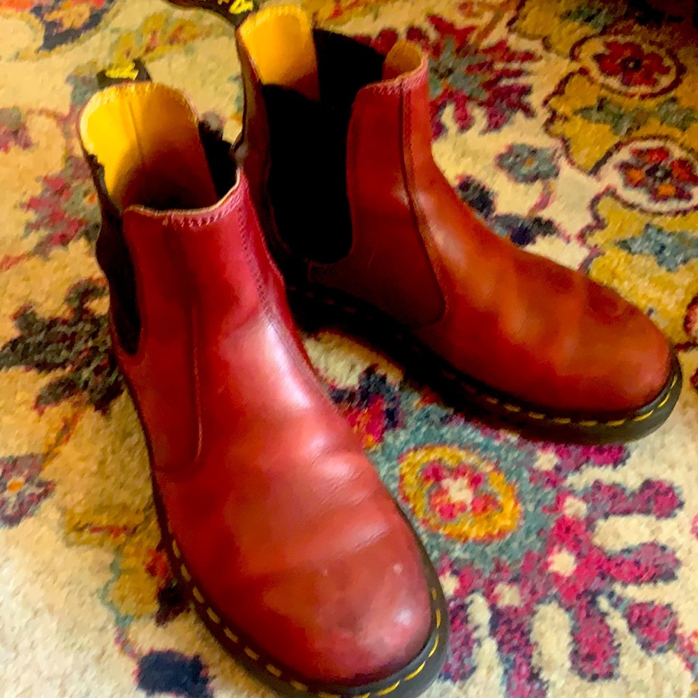 Doc martens red Chelsea boots